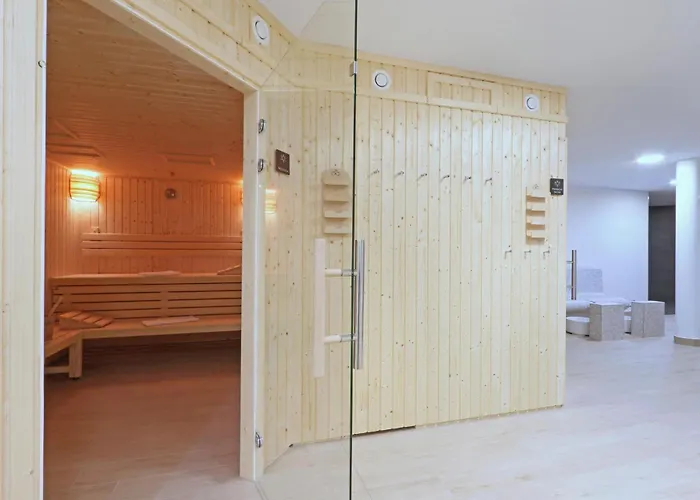 Beautiful apartment in Ostseebad Boltenhagen with Sauna, WiFi&1 Bedrooms